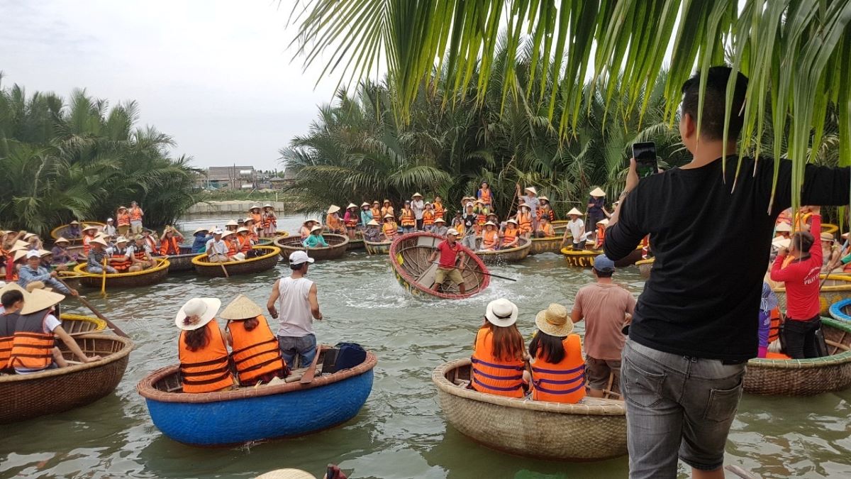 experience the basket boat Bay Mau Coconut Forest Tour in Hoi An