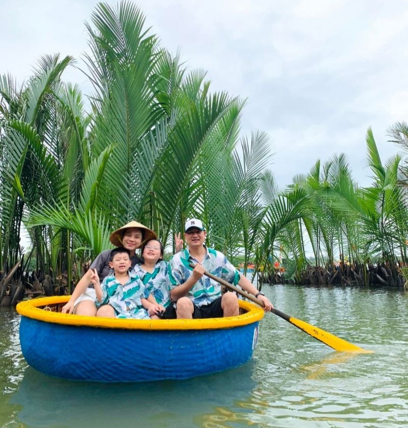 The Seven Mau Coconut Forest basket boat is a unique means of transportation